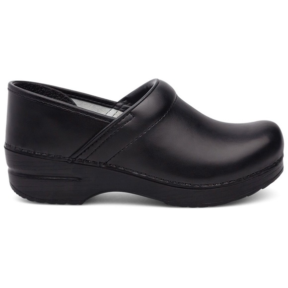 Dansko Shoes - Dansko Women’s Professional Wide Black Box Leather Clogs Women’s Size 11.5